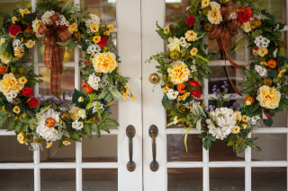 Glendale Lyceum front door wedding wreaths