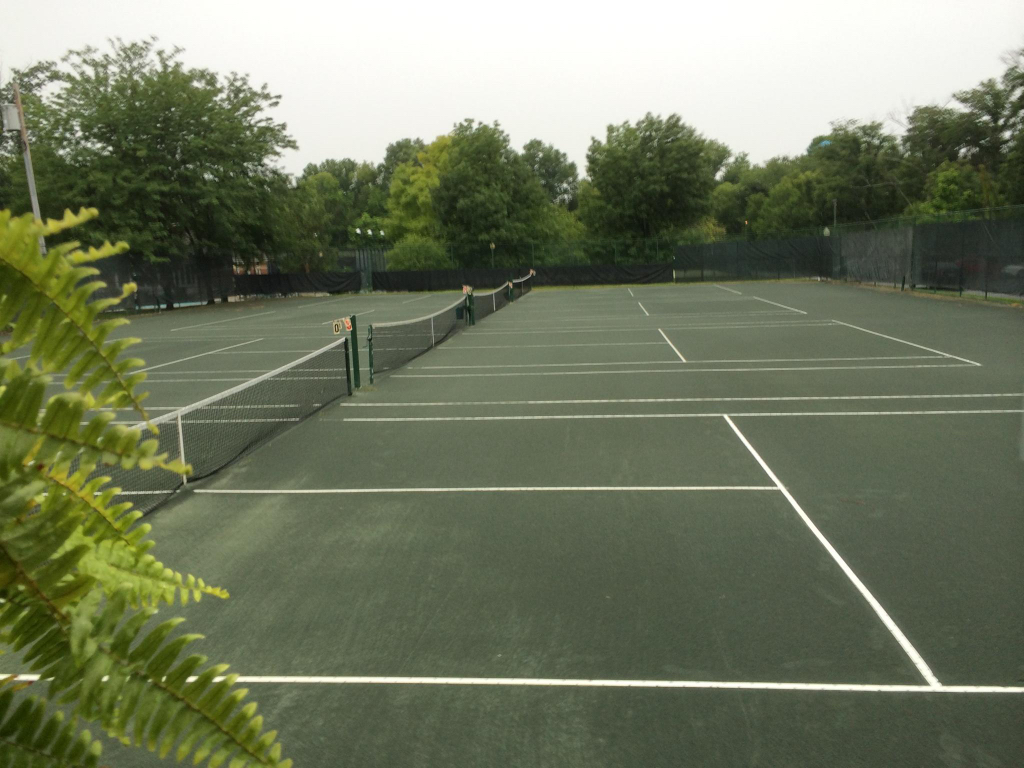 Glendale Lyceum clay tennis courts